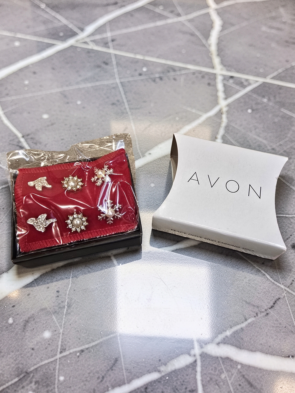 Avon Peace Dove Stud Earring Trio Set Vintage